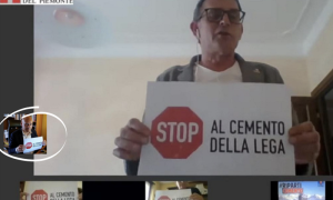protesta consiglio regionale m5S