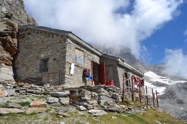 rifugio sella macugnaga