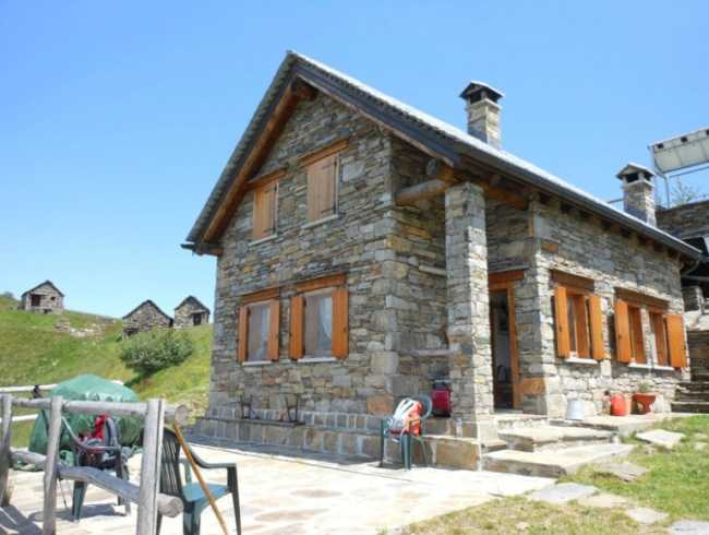 rifugio alpe colma 768x579