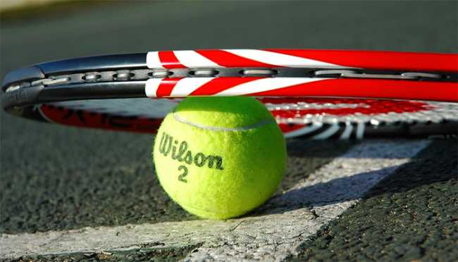 tennis racchetta palla