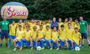 ulivieri con i ragazzi del camp