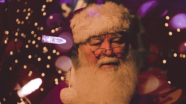 father christmas 1149928 640