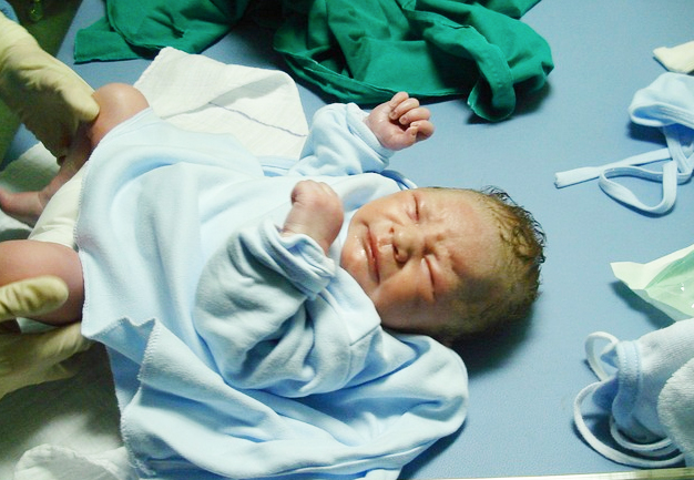 ospedale punto nascite bambino