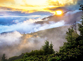 b montagna tramonto nuvole