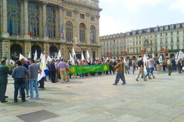 cacciatori manifestazione torino