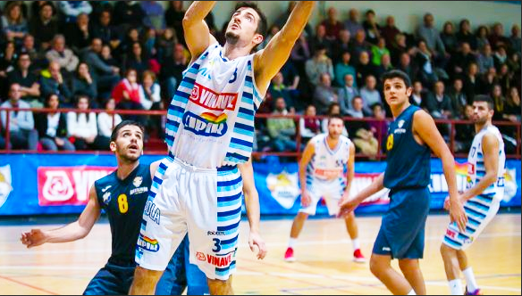 basket sotto canestro vinavil