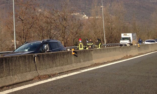 auto vigili incidente ss 3