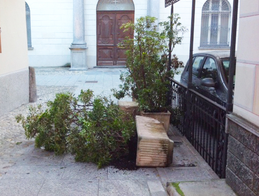 vasi sciolla vandali