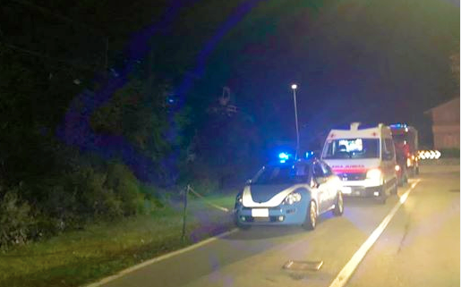 polizia ambulanza sottopasso ferrovia