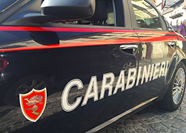 b carabinieri scritta portiera