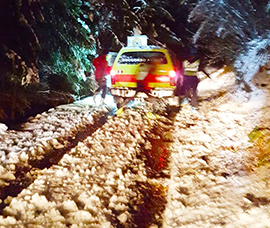b soccorso ambulanza neve notte