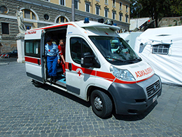 corta ambulanza trasporto