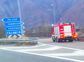 corta vigili fuoco uscita superstrada