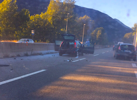 auto incidente incendio superstada copia