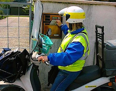 corta postino consegna